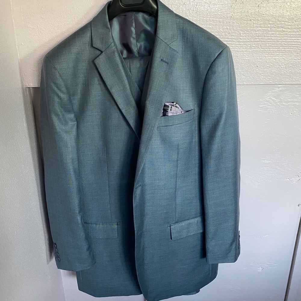 Men’s 3-Piece Suit